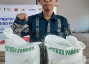 Pemdes Jatireja Apresiasi Tinggi Terhadap Realisasi Program Bantuan Pangan Nasional Yang Di Gulirkan Oleh Bapnas.