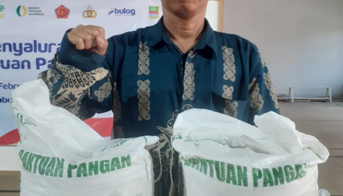 Pemdes Jatireja Apresiasi Tinggi Terhadap Realisasi Program Bantuan Pangan Nasional Yang Di Gulirkan Oleh Bapnas.