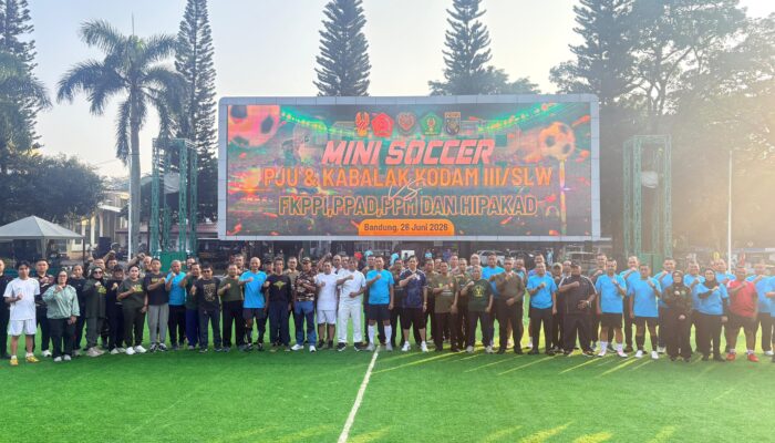 Kodam III/Siliwangi Gelar Mini Soccer: Pangdam, Kogartap, Dandim 0618 Kompak Satu Tim