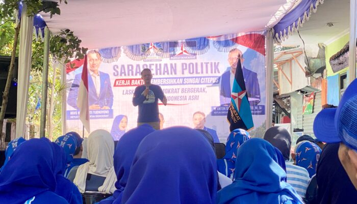 Ratusan Kader Demokrat Bersihkan Sungai Citepus, Awali Rangkaian HUT ke-25 dengan Aksi Nyata untuk Lingkungan