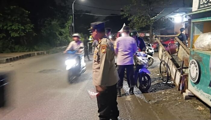 Tutup Ruang Gerak Pelaku Kriminal! Polsek Cikarang Timur Razia Malam di Citarik Lama