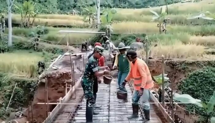 Pembangunan Jembatan Beton Desa Sukamulya Rampung, Wujud Nyata Kepedulian TNI untuk Kesejahteraan Masyarakat