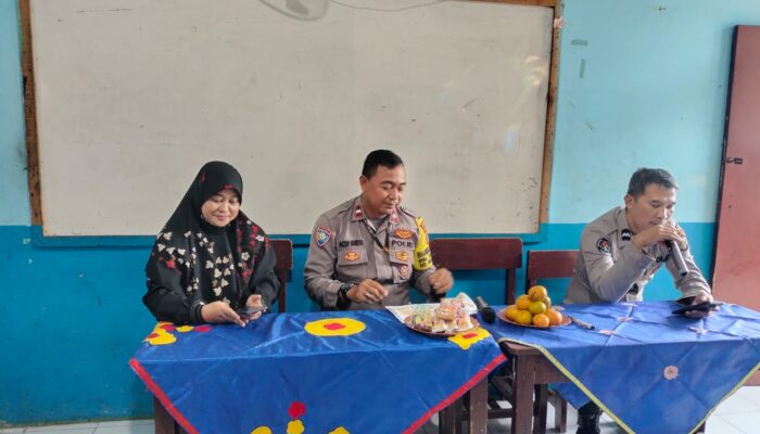 MPLS di MTS Al-Rosyadiah, Polsek Cikarang Timur Berikan Edukasi Siswa Baru Terkait Kamtibmas dan Bahaya Bullying