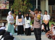 Polsek Cikarang Timur Sambangi SMAN 1 dalam Rangka Police Goes to School di Momen MPLS Ajak Siswa Baru Berprestasi Tanpa Kenakalan Remaja.
