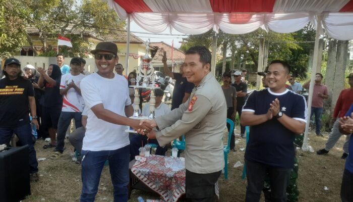 Kawal Final Sengit Jatireja vs Hegarmanah, Polsek Cikarang Timur Amankan Final Voli Piala Muspika Secara Humanis