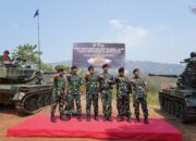 Tinjau Latbak Ranpur di Cipatat, Pangdam III/Siliwangi Jajal Langsung Tank Canon 105 Yonkav 4/KC