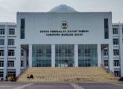 Bolos Berbulan-bulan, Masuk Saat Anggaran: Ketua Fraksi DM KBB Disorot Coreng Marwah Dewan