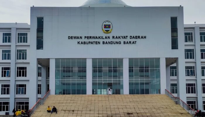 Bolos Berbulan-bulan, Masuk Saat Anggaran: Ketua Fraksi DM KBB Disorot Coreng Marwah Dewan