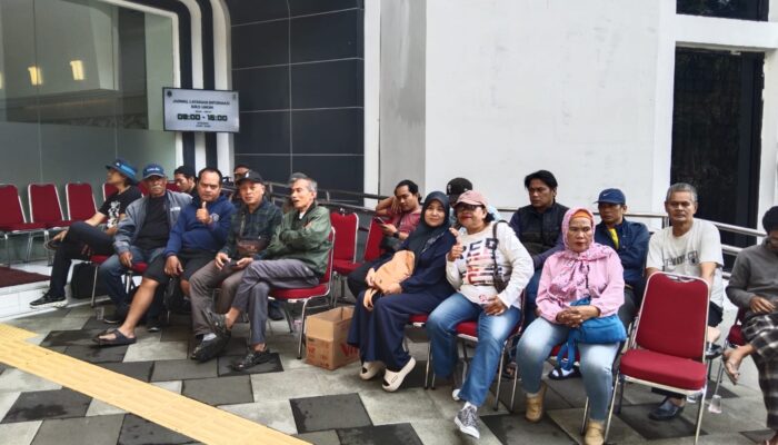 Pembongkaran Kios Dipatiukur Makan Korban, Pedagang Jatuh Sakit dan Ancam Menginap 3 Hari di Gedung Sate