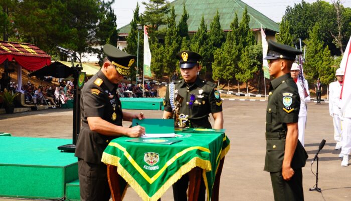 564 Prajurit Dikmaba TNI AD Resmi Jadi Sersan Dua, Pangdam Siliwangi Ingatkan Integritas