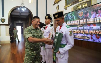 Apresiasi Tinggi! Pangdam III Siliwangi Mayjen Kosasih Terima Audiensi Paskibraka Jabar 2026 di Makodam