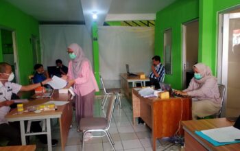 Cegah TBC! Kecamatan dan Puskesmas Cimaung Gelar Cek Kesehatan Gratis Massal