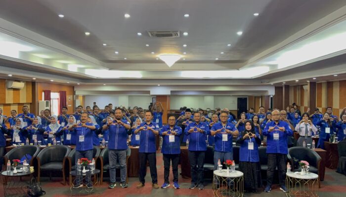 Pendidikan Politik Demokrat Kota Bandung: Aan Andi Purnama Tekankan Loyalitas dan Totalitas Kader
