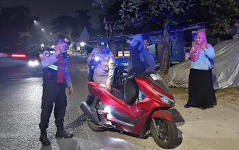 Jaga Kondusifitas di Tengah Mobilitas Warga Pada Jam – Jam Rawan Polsek Cikarang Timur Gelar Operasi Preventif Malam Hari di Jatibaru