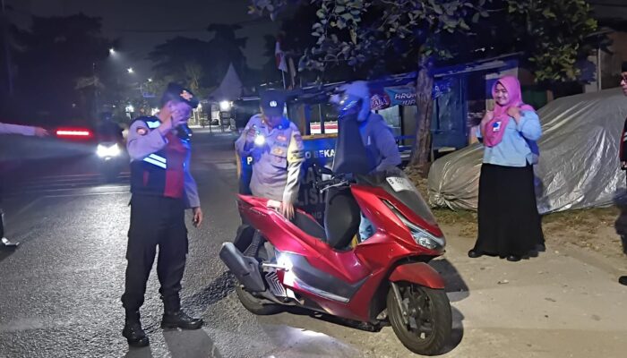 Jaga Kondusifitas di Tengah Mobilitas Warga Pada Jam – Jam Rawan Polsek Cikarang Timur Gelar Operasi Preventif Malam Hari di Jatibaru