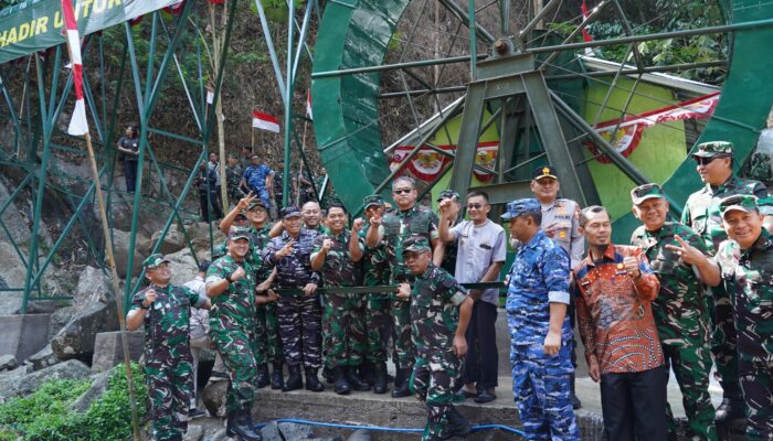Pangdam III/Siliwangi Dampingi Kasad Tinjau Kincir Air Curug Rahong, Situ Bagendit Hingga Ketahanan Pangan di Garut – Bandung