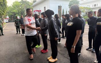 Bawa Nama Siliwangi, Pangdam III Mayjen Kosasih Lepas Kontingen Karate Berlaga di Piala Panglima TNI 2026 di Malang