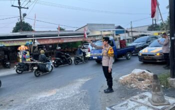 Respons Cepat Keluhan Warga Soal Macet, Kapolsek Cikarang Timur Kompol Perida Sisera Pimpin Langsung Gatur Lalin di Jalan Citarik Lama